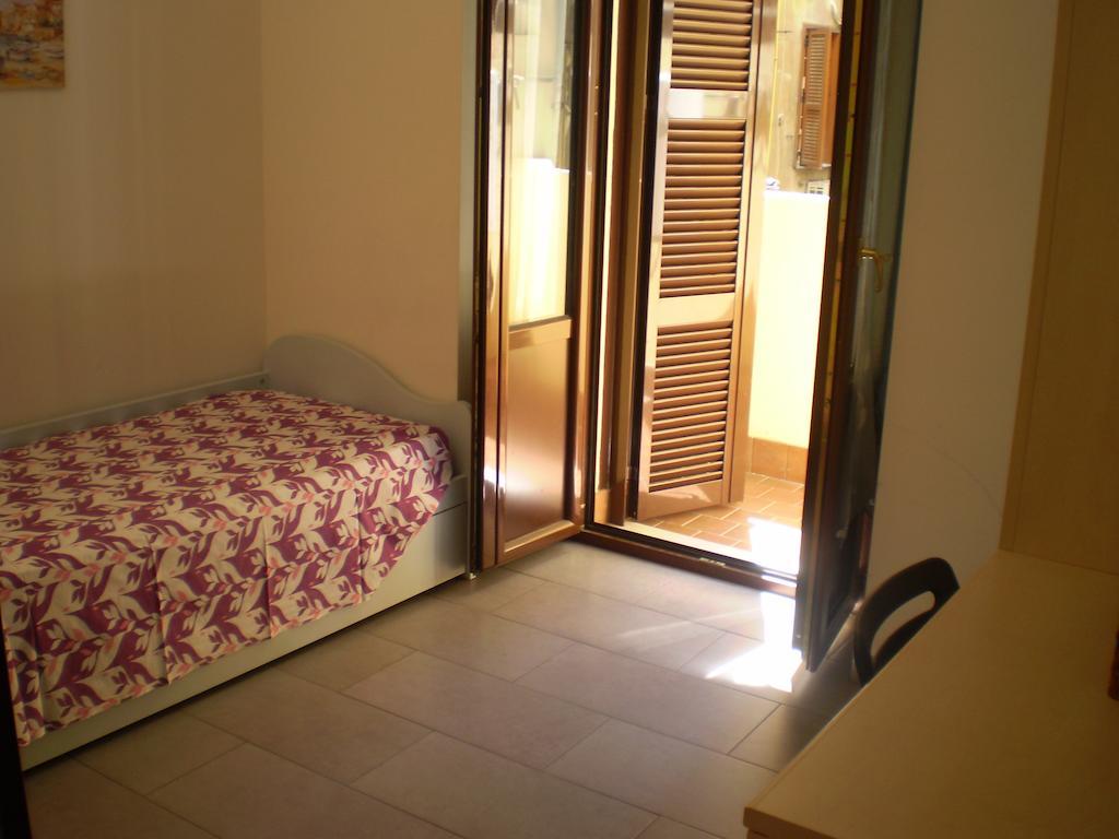 Trasteverooms La Bernardon Rome Bagian luar foto